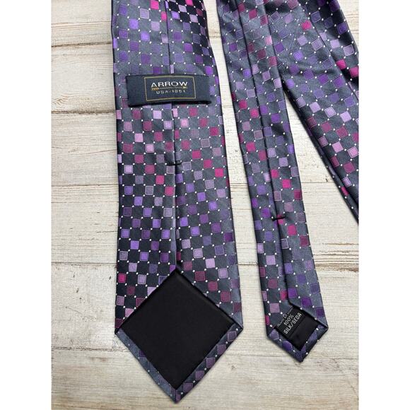 Arrow Gray and Purple 100% Silk Tie EUC - Picture 3 of 3